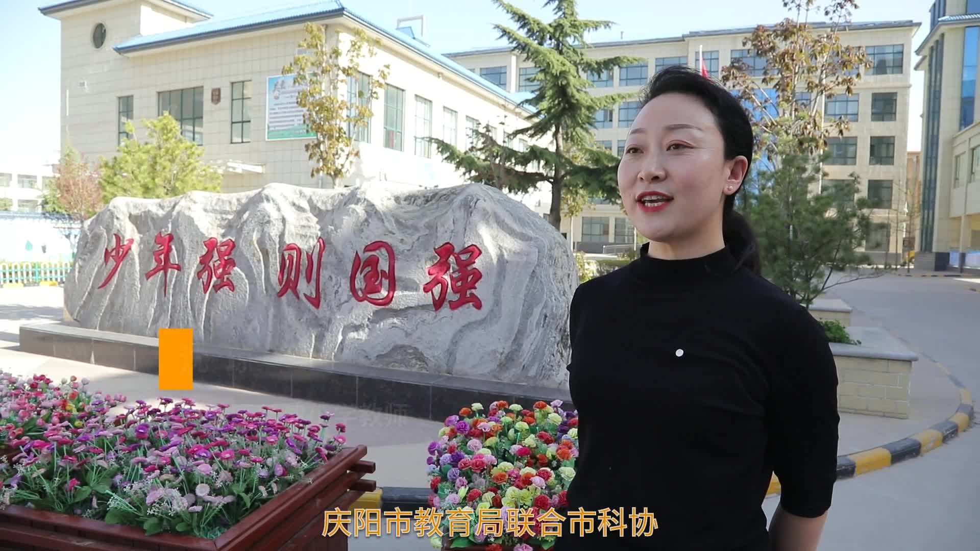 【第一眼】贊！科普知識(shí)進(jìn)校園，讓學(xué)生“零距離”感受科技魅力……