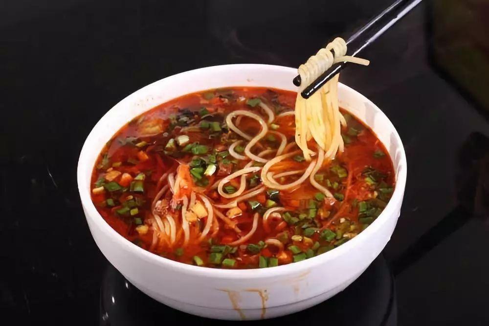 吃完天水麻辣燙？下一站，慶陽饸饹面！