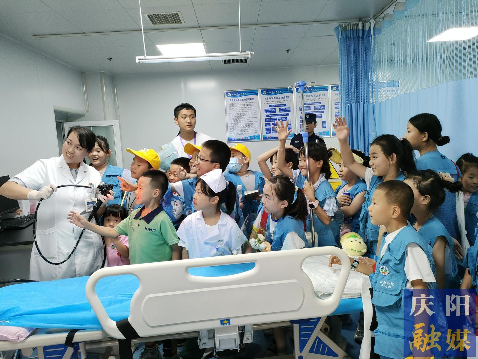 致敬醫(yī)師節(jié)！小記者職業(yè)體驗(yàn)之“我是小小醫(yī)生”