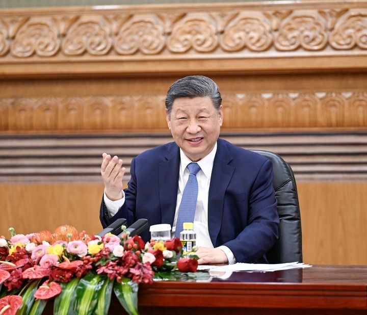 一見·通過這場會見，讀懂中國何以被視為“確定性的綠洲”