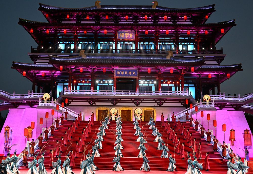 攜手構(gòu)建更加緊密的中國(guó)－中亞命運(yùn)共同體
